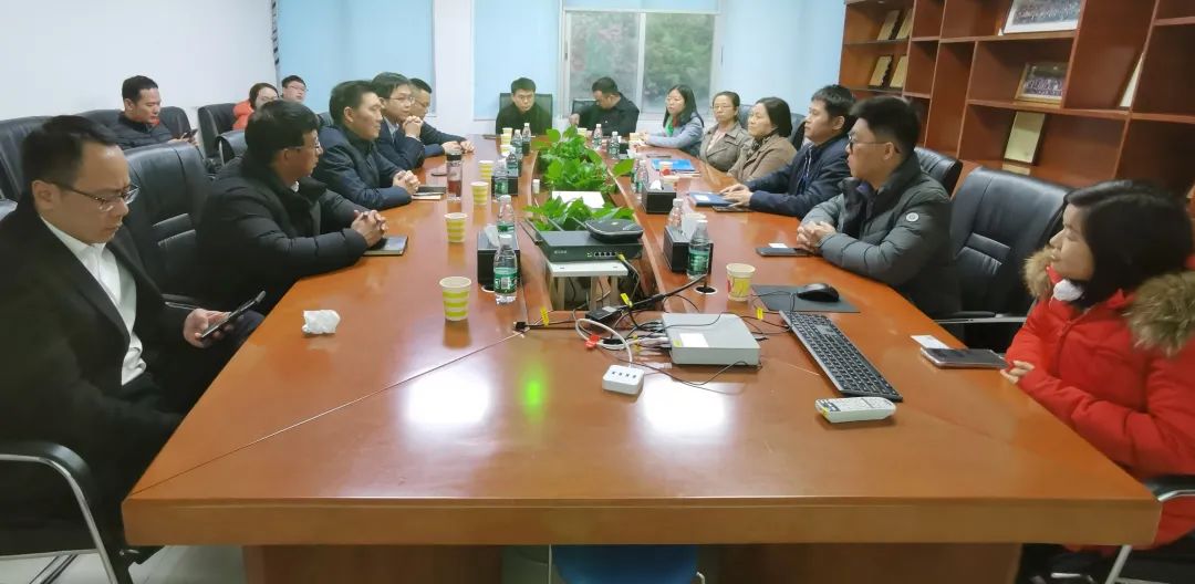 重慶市高新區(qū)管委會黨工委委員、副主任高久鵬一行赴博濟醫(yī)藥參觀座談